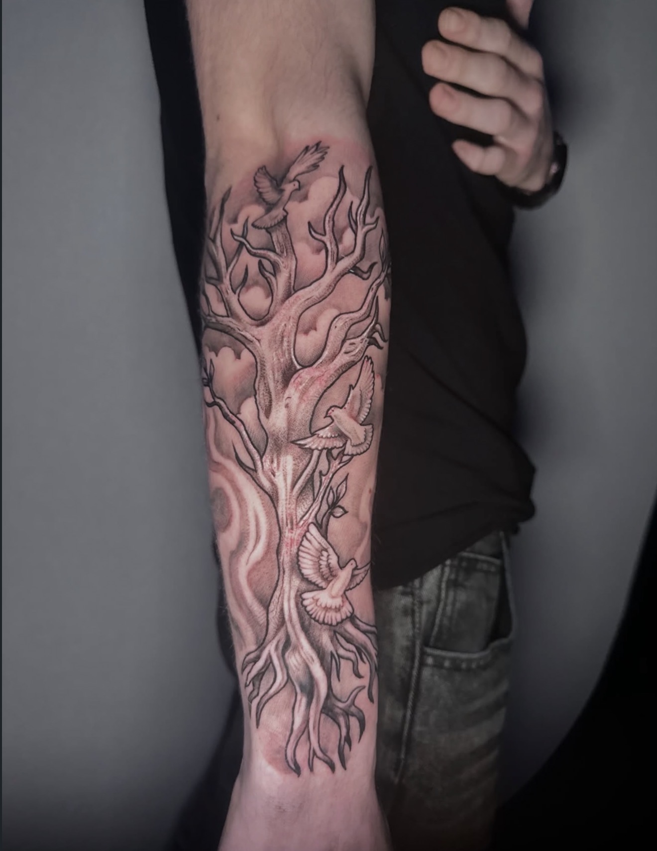 Tree and doves, forearm